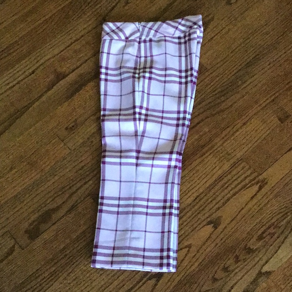 Burberry capri pants